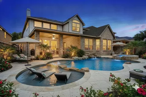 146 Hearthshire Cir, The Woodlands, TX 77354