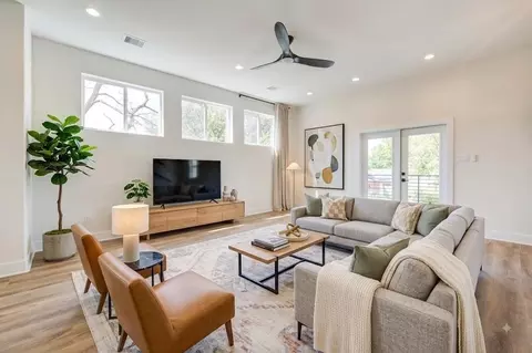 1928 Gregg St, Houston, TX 77020