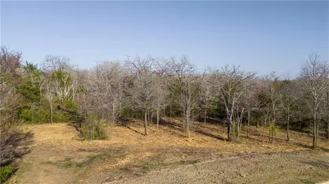 3325 Stephans Xing, Bryan, TX 77807 photo 2