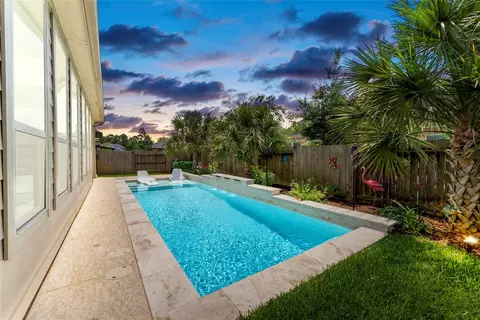 9808 Sweet Flag Ct, Conroe, TX 77385
