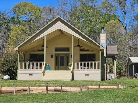 115 Lake Crest Dr, Etoile, TX 75944