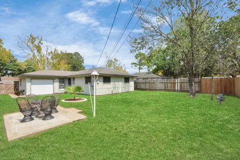 Exterior - 2706 Harvard St, Pasadena, TX 77502 photo 10 of 10