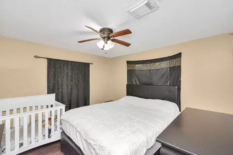 Bedroom - 2706 Harvard St, Pasadena, TX 77502 photo 1 of 3
