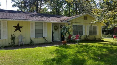 240 Forest, Point Blank, TX 77364 photo 1