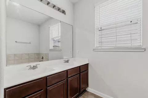 Bath - 23658 Buttress Root Dr, Spring, TX 77373 photo 1 of 2