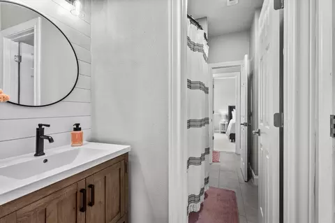 Bath - 3719 Sapling Trail Ct, Spring, TX 77388 photo 6 of 8