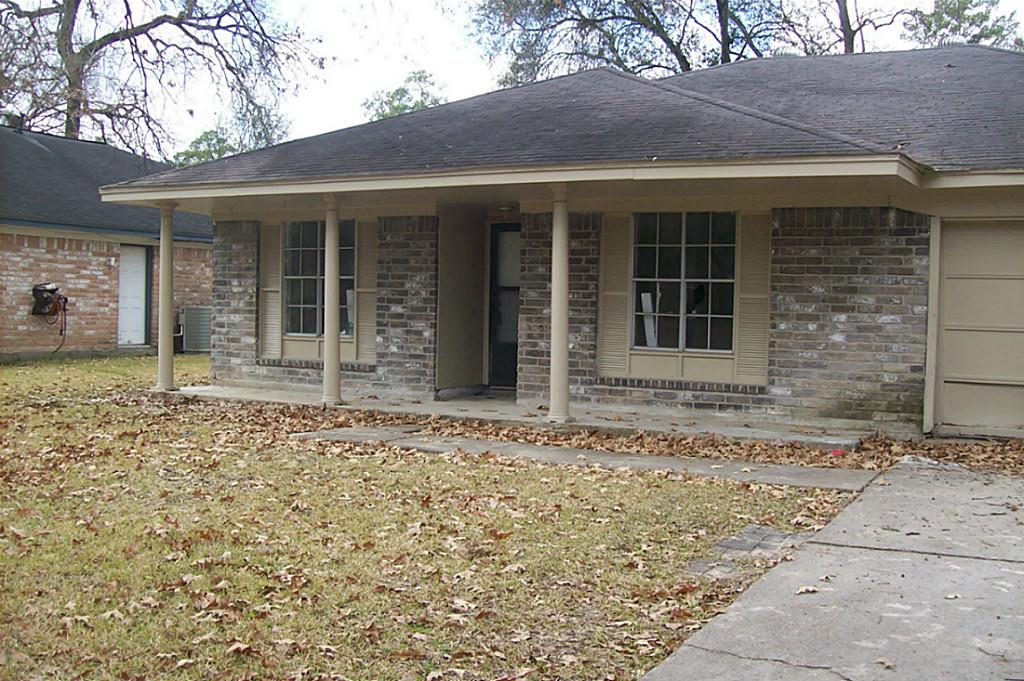23039 Cranberry Trl, Spring, TX 77373 photo 1