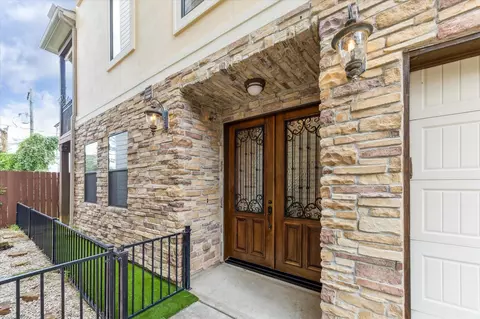 1512 Thompson St #3, Houston, TX 77007