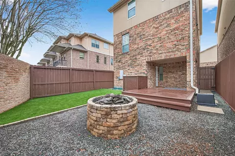 8102 Stoneyway Dr, Houston, TX 77040