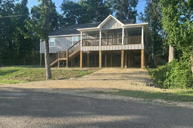 173 Emerald Ln, Onalaska, TX 77360