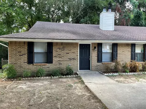 3020 Manor Ln, Huntsville, TX 77340