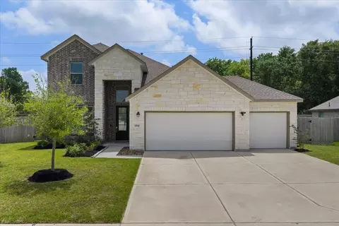 15542 Blue Lake Dr, Mont Belvieu, TX 77523