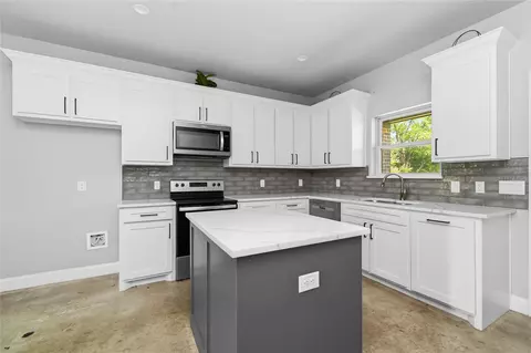 Kitchen - 300 Pine St, Forney, TX 75126 photo 4 of 4
