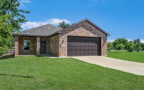 Exterior - 300 Pine St, Forney, TX 75126 photo 5 of 5