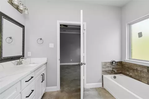 Bath - 300 Pine St, Forney, TX 75126 photo 1 of 3