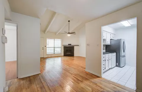 5711 Sugar Hill Dr #108, Houston, TX 77057