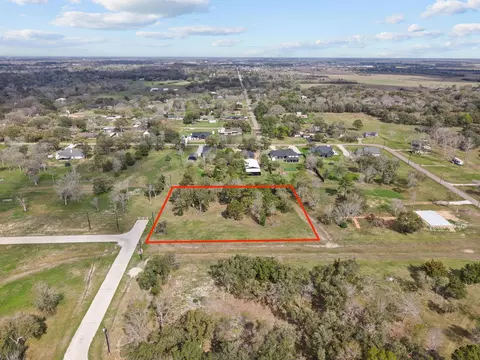 2603 Whispering Pine Dr, Alvin, TX 77511