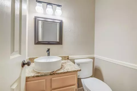 Bath - 35 Cherry Blossom Pl, Spring, TX 77381 photo 6 of 6