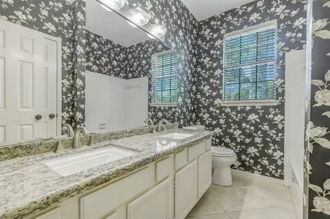 Bath - 35 Cherry Blossom Pl, Spring, TX 77381 photo 5 of 6