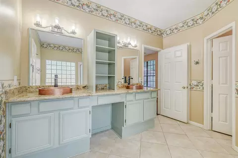 Bath - 35 Cherry Blossom Pl, Spring, TX 77381 photo 3 of 6