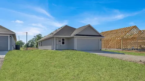1504 23rd St, Hempstead, TX 77445 photo 1