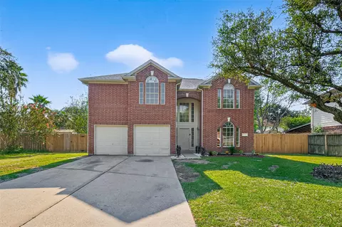 7926 Sundance Ct, Baytown, TX 77521