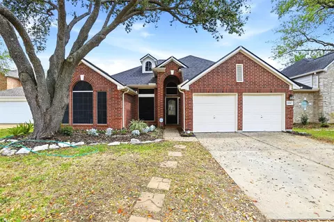 8646 Westcove Cir, Houston, TX 77064