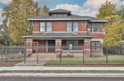 816 Hawthorne St, Houston, TX 77006