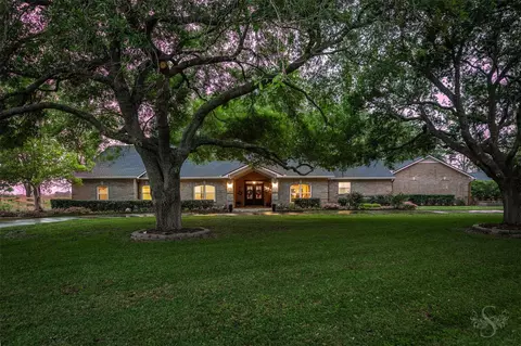 1467 Foster Lake Dr, Richmond, TX 77406