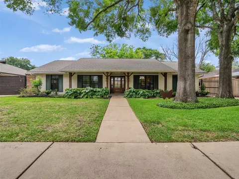 7727 Meadowvale Dr, Houston, TX 77063