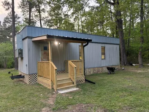 411 Oak Tree Dr, Point Blank, TX 77364