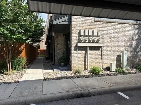 2718 Old Field Dr, San Antonio, TX 78247
