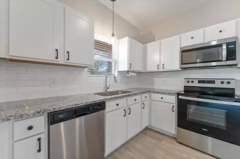 Kitchen - 9903 Opal Stone Way, Conroe, TX 77306 photo 2 of 5