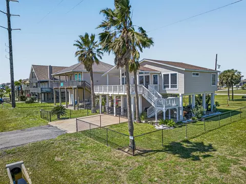 22002 Termini San Luis Pass Rd, Galveston, TX 77554