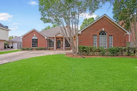3210 Ashfield Dr, Houston, TX 77082