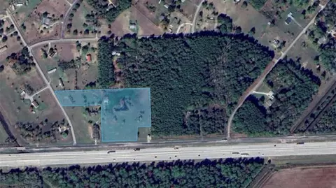 13935 Santa Fe Trl, Hamshire, TX 77622