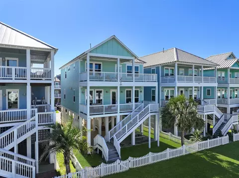 3827 Neptune, Galveston, TX 77554
