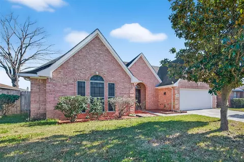 9927 Glenkirk Dr, Houston, TX 77089