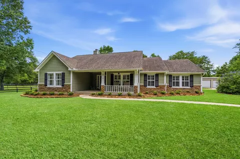 16903 Mustang Trail Dr, Magnolia, TX 77355