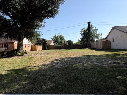 9926 Rocky Hollow Rd, La Porte, TX 77571