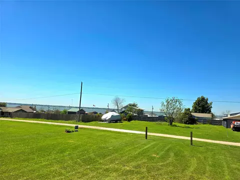 177 6th Ave, Onalaska, TX 77360 photo 3