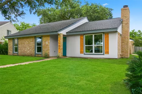 1102 Lexington Ct, Missouri City, TX 77489