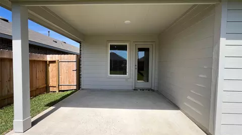 Exterior - 5434 Desert Glen Dr, Spring, TX 77373 photo 2 of 2