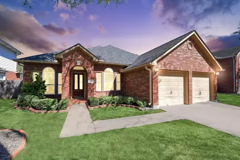 8214 Morning Dawn Dr, Houston, TX 77095