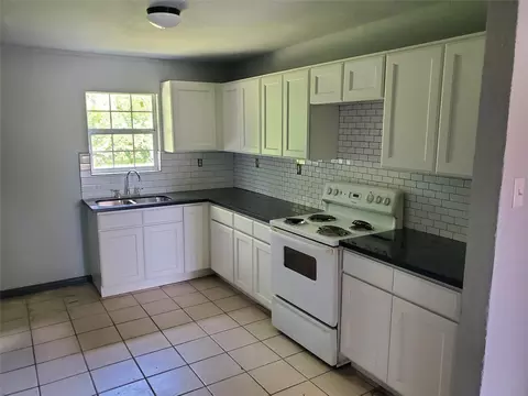 4833 Alvin St, Houston, TX 77033