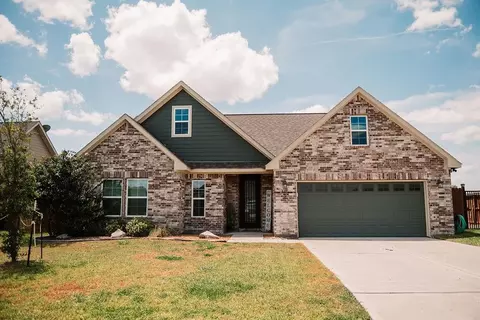 107 Fosters Branch Trce N, Schulenburg, TX 78956