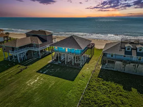 1524 Highway 87, Gilchrist, TX 77617