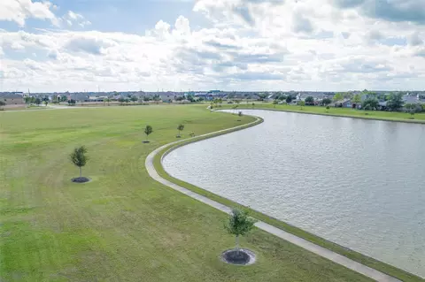 View/Area - 2414 Cherry Ruby Dr, Rosharon, TX 77583 photo 3 of 14