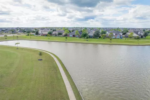 View/Area - 2414 Cherry Ruby Dr, Rosharon, TX 77583 photo 4 of 14
