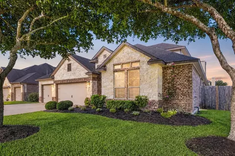 732 Somerset Landing Ln, League City, TX 77573
